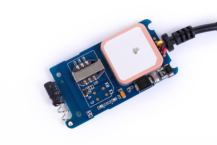 TK115 GPS定位器 专为摩托车与电动车设计的超宽电压追踪解决方案